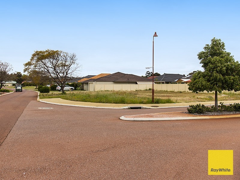 2 Marginata Parkway, Canning Vale WA 6155