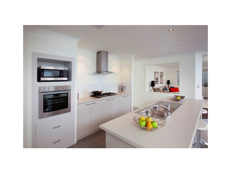 10 Highland Rise, Piara Waters WA 6112