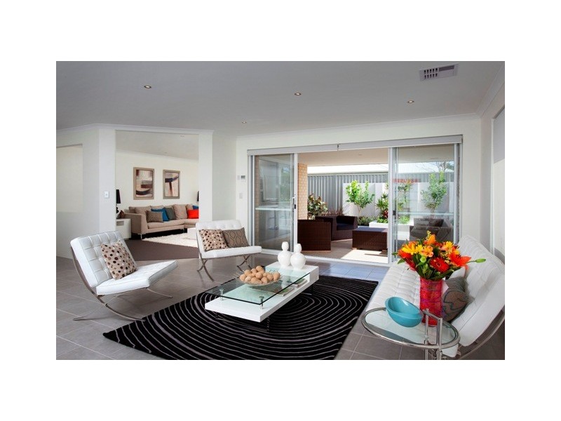 10 Highland Rise, Piara Waters WA 6112