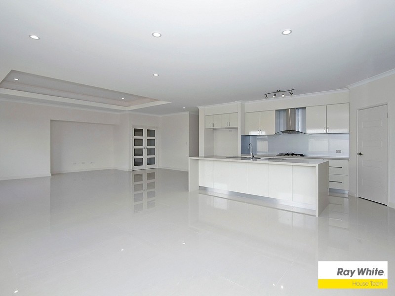 70 Waterfoot Loop, Canning Vale WA 6155