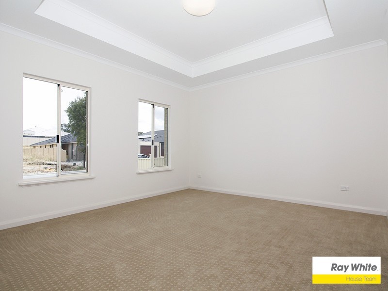 70 Waterfoot Loop, Canning Vale WA 6155