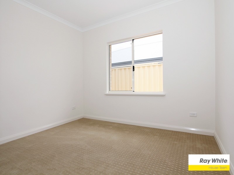 70 Waterfoot Loop, Canning Vale WA 6155