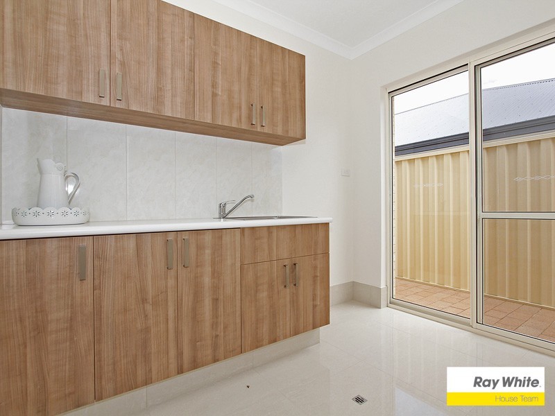 70 Waterfoot Loop, Canning Vale WA 6155