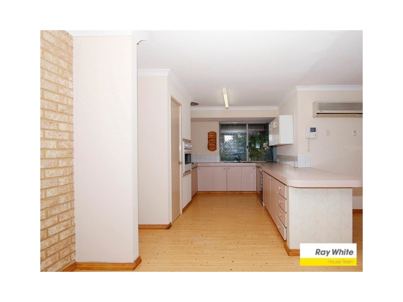 10 Windsor Drive, Gosnells WA 6110