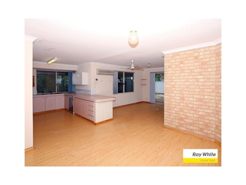 10 Windsor Drive, Gosnells WA 6110
