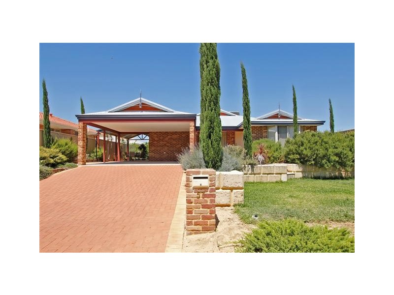 4/57 Lauterbach Drive, Gosnells WA 6110