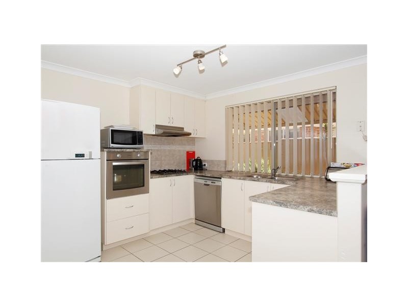 4/57 Lauterbach Drive, Gosnells WA 6110