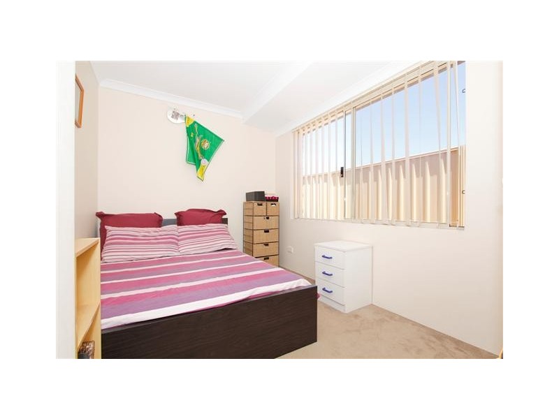 4/57 Lauterbach Drive, Gosnells WA 6110
