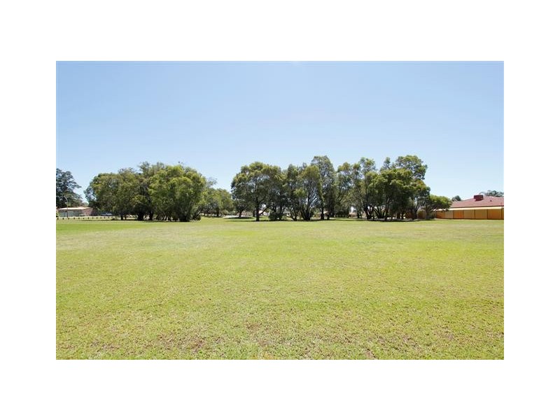 4/57 Lauterbach Drive, Gosnells WA 6110