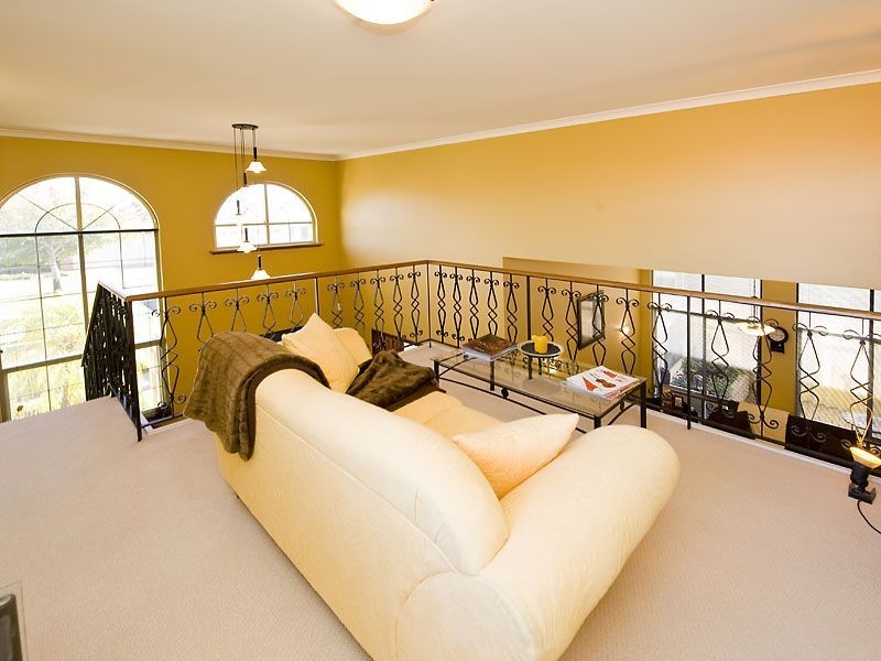 10 West End Parade, Canning Vale WA 6155