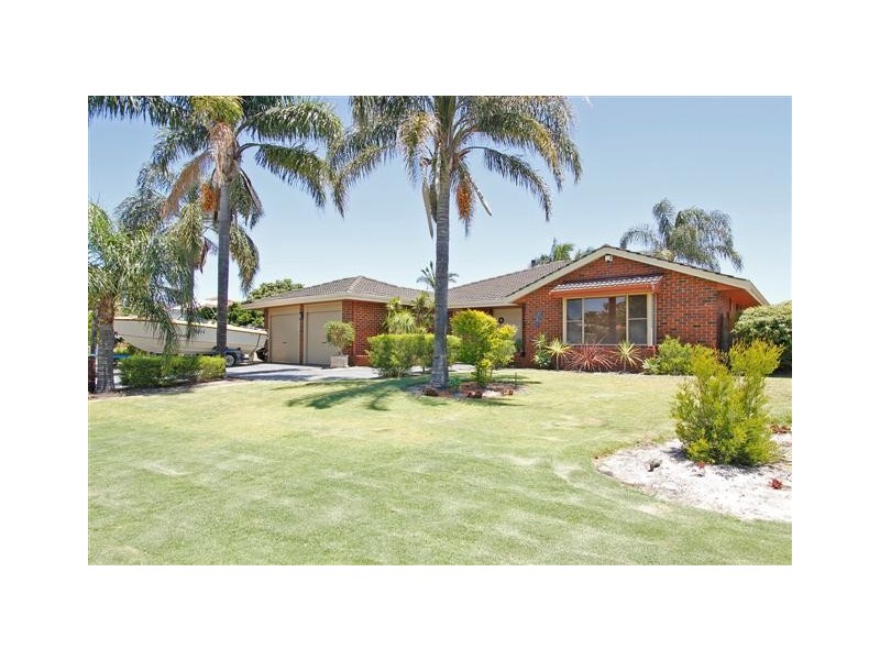 1 Redfern Close, Thornlie WA 6108