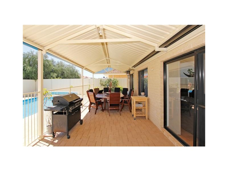 45 Totara Avenue, Canning Vale WA 6155