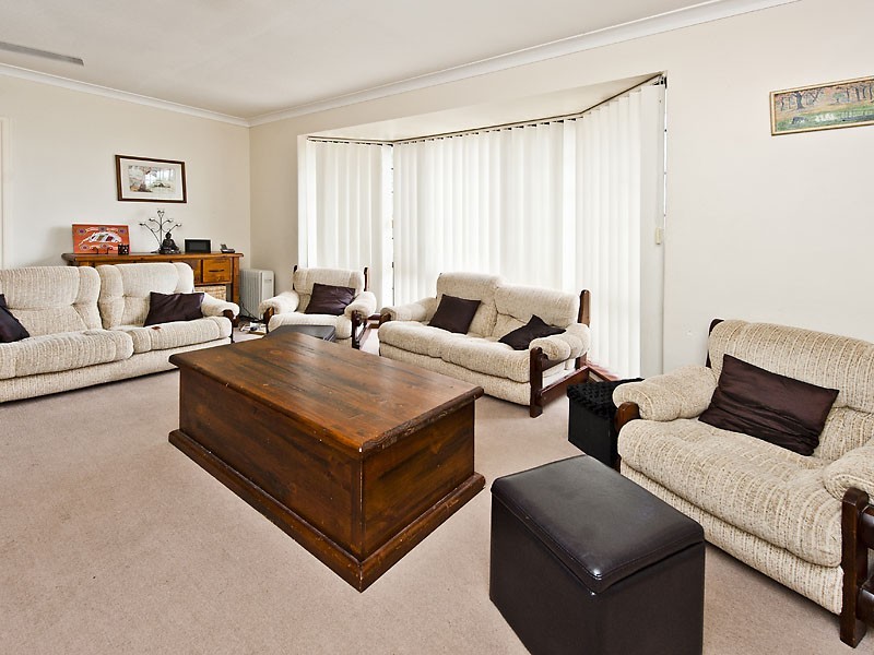 20 Fraser Road, Canning Vale WA 6155