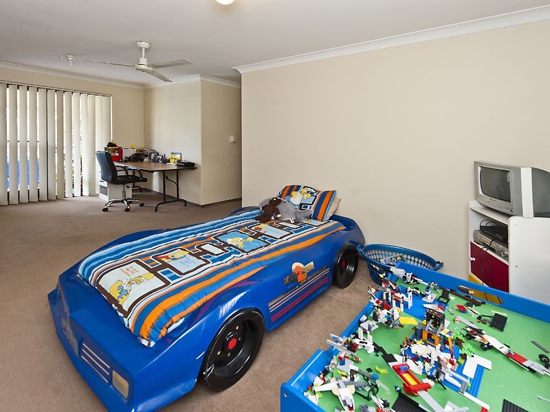 20 Fraser Road, Canning Vale WA 6155