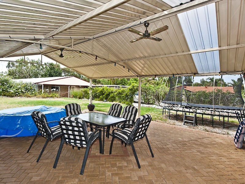 20 Fraser Road, Canning Vale WA 6155