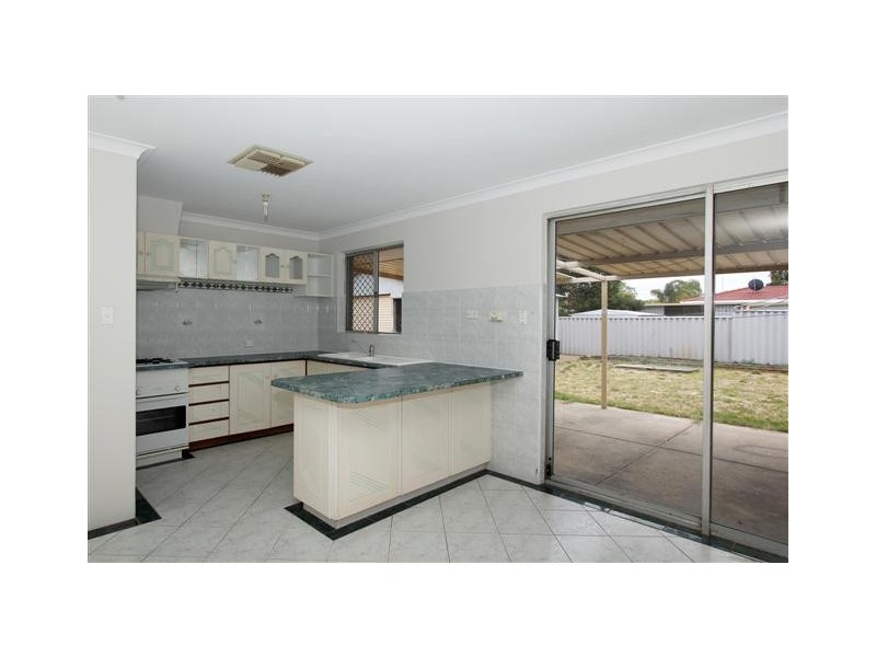 52 Wilkinson Street, Gosnells WA 6110