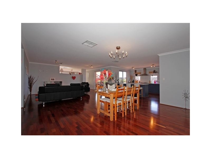 90 Daleford Way, Southern River WA 6110