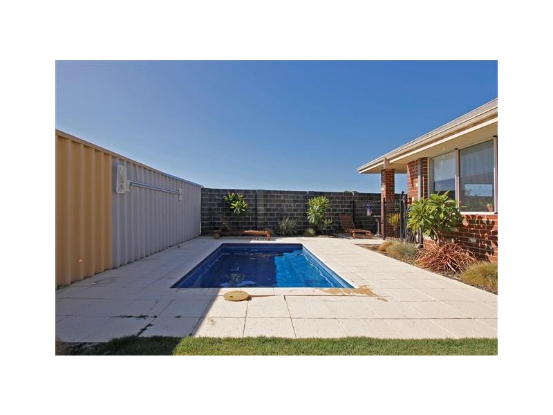 90 Daleford Way, Southern River WA 6110