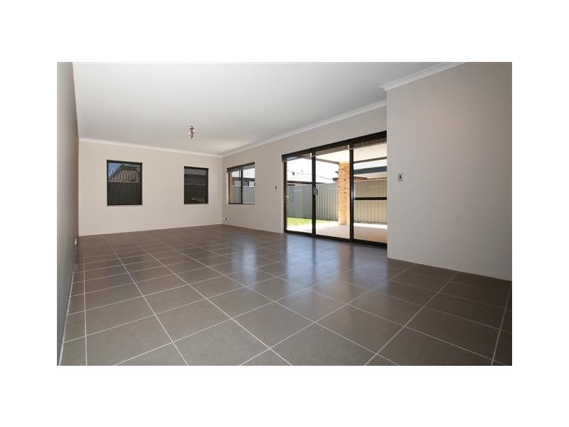 69A Yellowwood Avenue, Piara Waters WA 6112