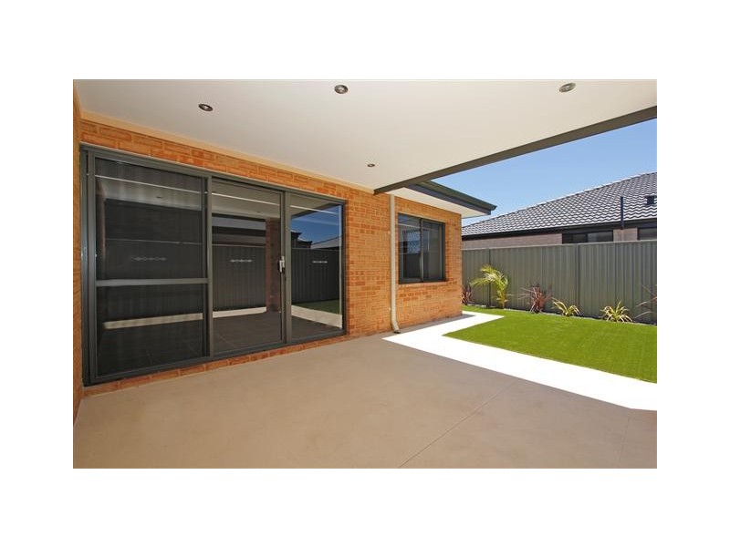 69A Yellowwood Avenue, Piara Waters WA 6112