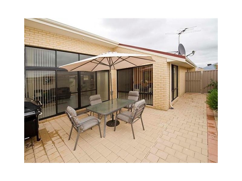 33 Willoughby Ramble, Harrisdale WA 6112