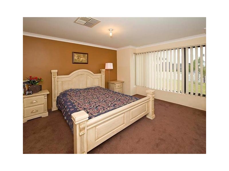 33 Willoughby Ramble, Harrisdale WA 6112