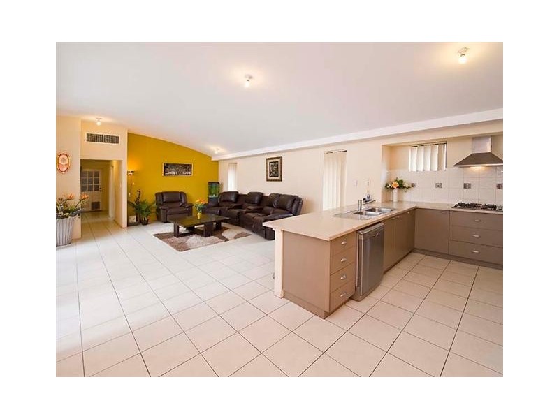 33 Willoughby Ramble, Harrisdale WA 6112