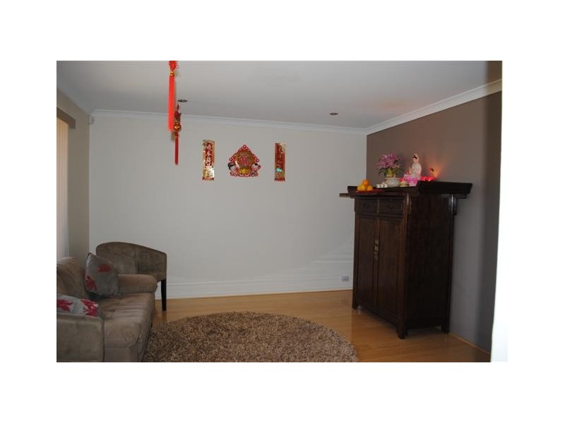 11 Jooleen Way, Thornlie WA 6108