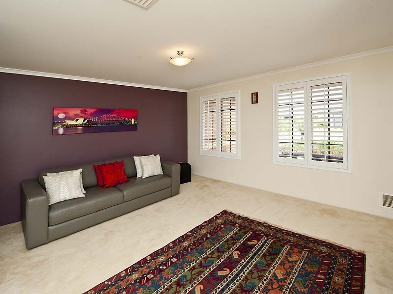 38 Kingsland Loop, Canning Vale WA 6155