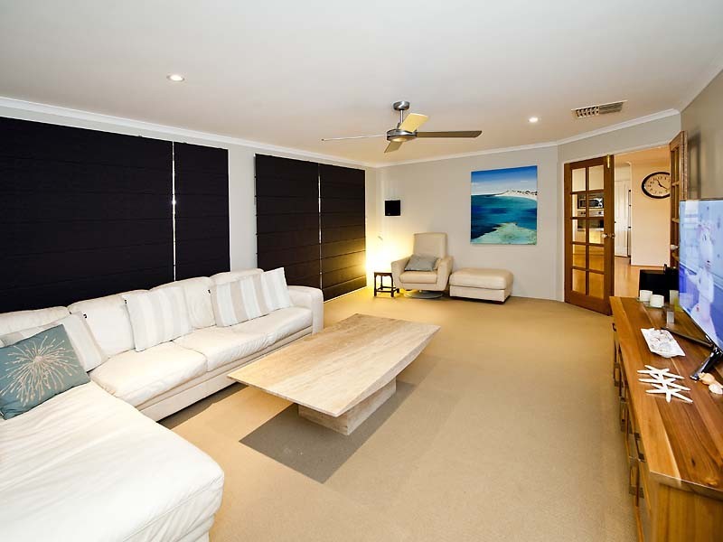 38 Kingsland Loop, Canning Vale WA 6155