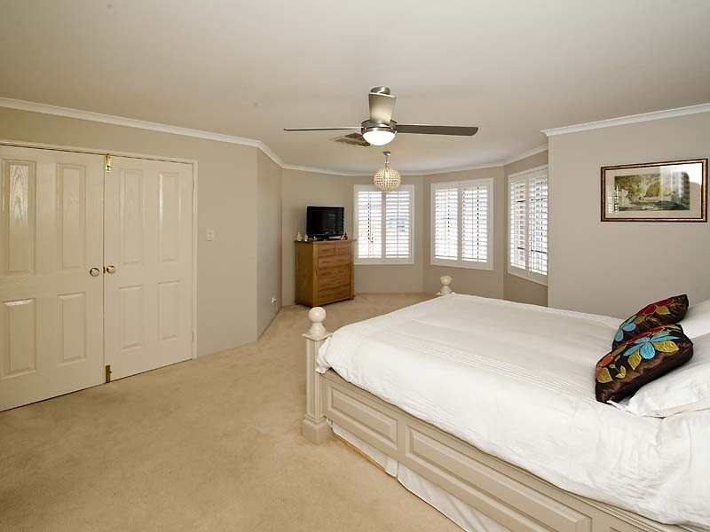 38 Kingsland Loop, Canning Vale WA 6155