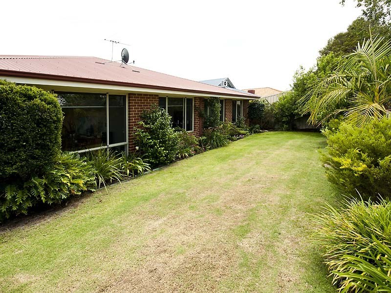 38 Kingsland Loop, Canning Vale WA 6155