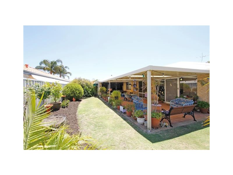 11 St Andrews Crescent, Canning Vale WA 6155