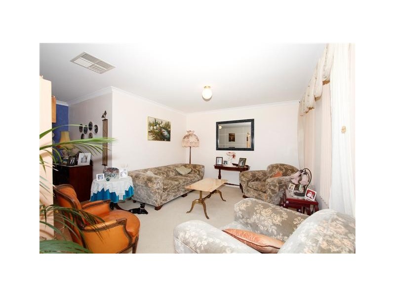 11 St Andrews Crescent, Canning Vale WA 6155