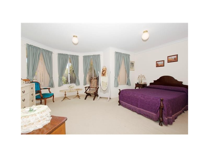 11 St Andrews Crescent, Canning Vale WA 6155
