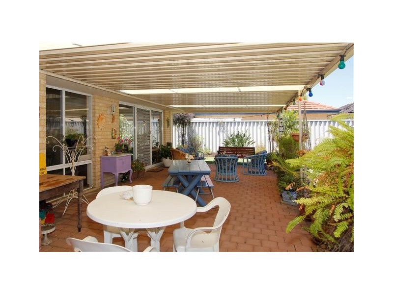 11 St Andrews Crescent, Canning Vale WA 6155