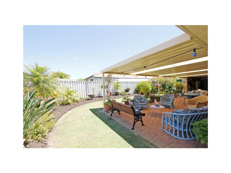 11 St Andrews Crescent, Canning Vale WA 6155