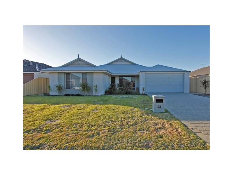 25 Anchorage Loop, Canning Vale WA 6155