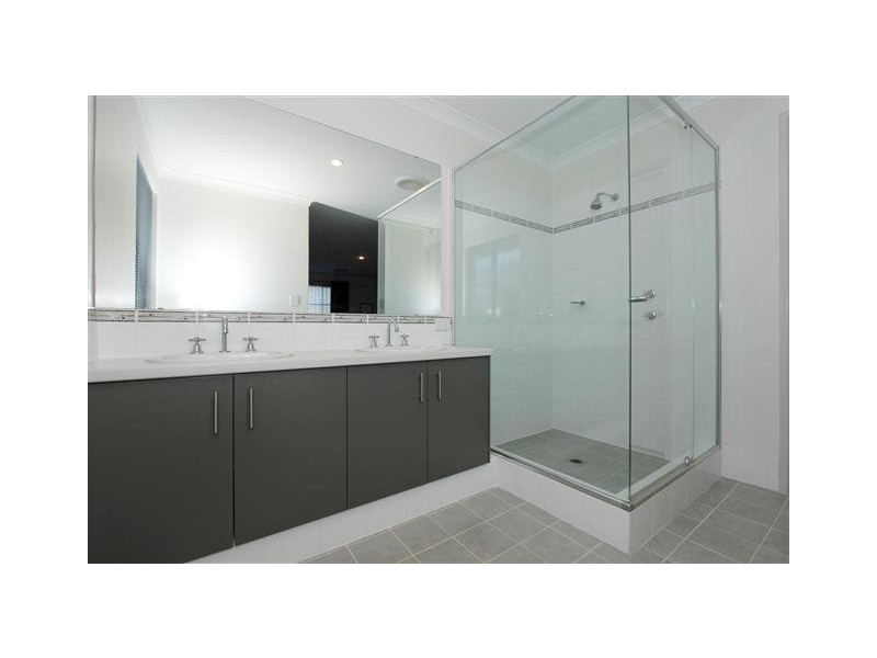 25 Anchorage Loop, Canning Vale WA 6155