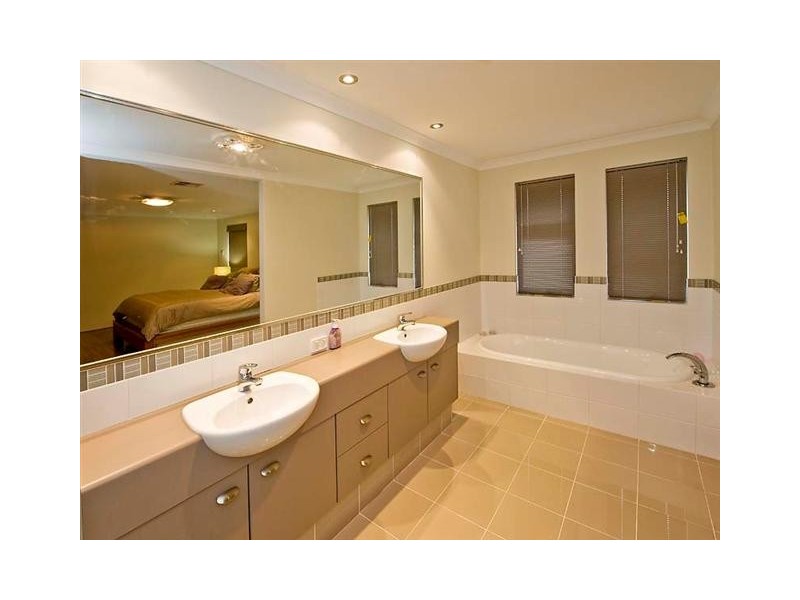 22 Harrisdale Drive, Harrisdale WA 6112