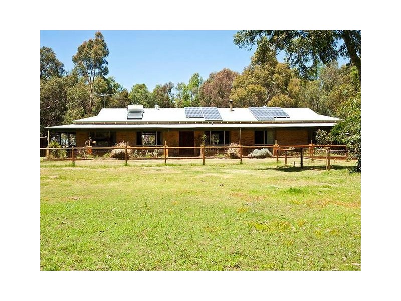 24 Swamp Gum Road, Oakford WA 6121