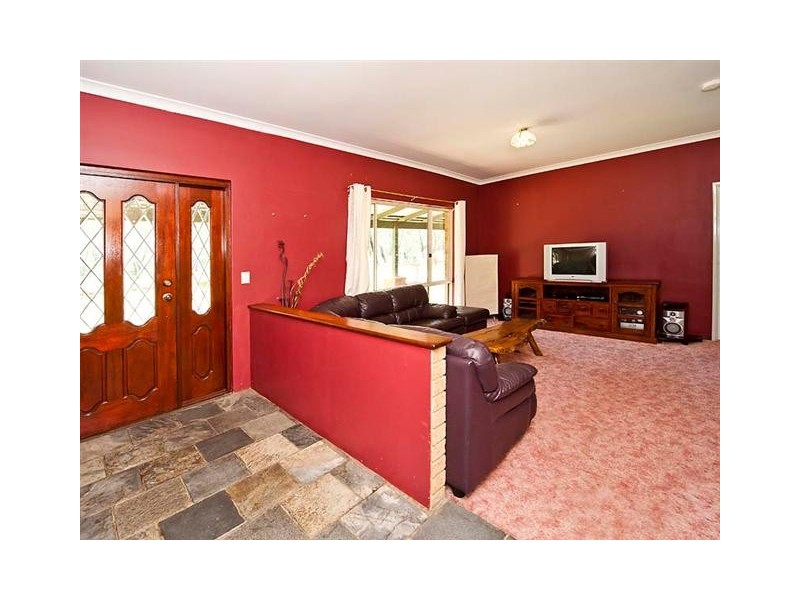 24 Swamp Gum Road, Oakford WA 6121