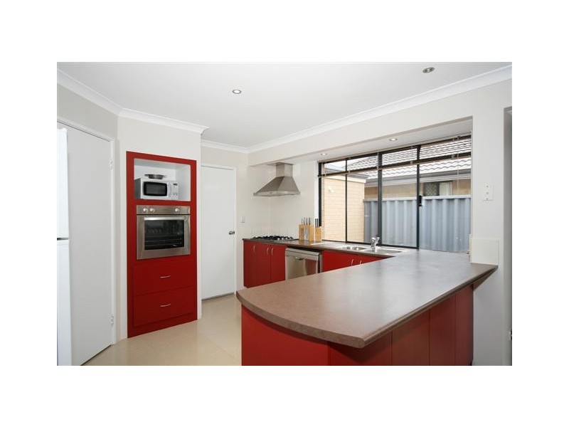 12 Dennis Way, Canning Vale WA 6155