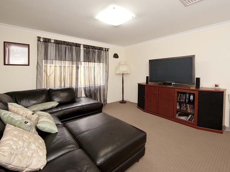 11 Turtledove Road, Harrisdale WA 6112