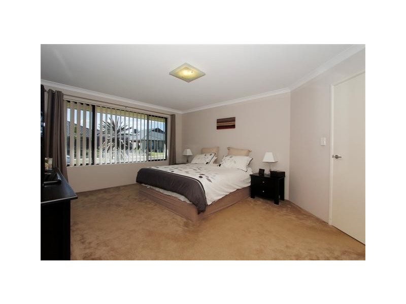 42 Chariot Turn, Harrisdale WA 6112