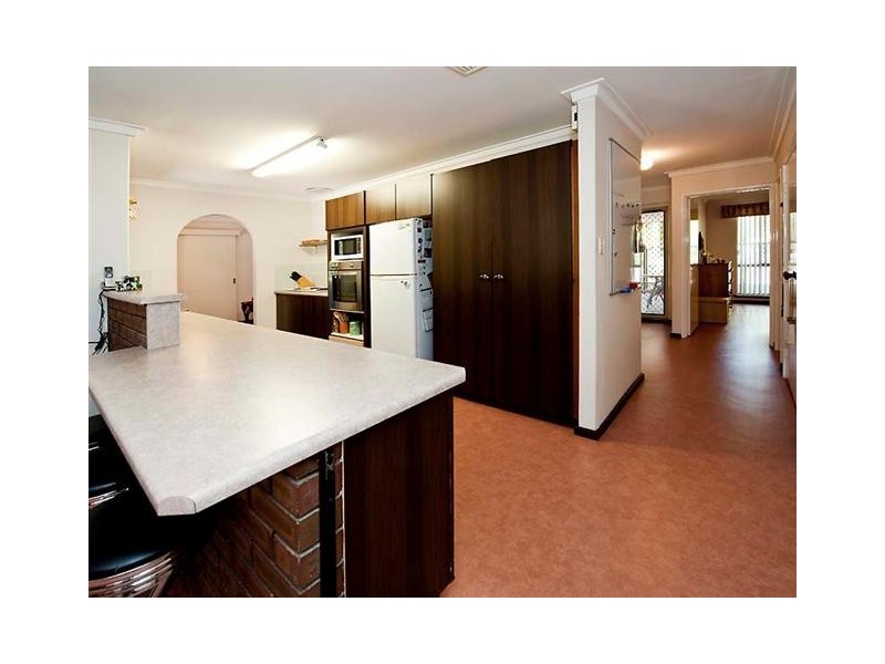 30 Battersea Road, Canning Vale WA 6155