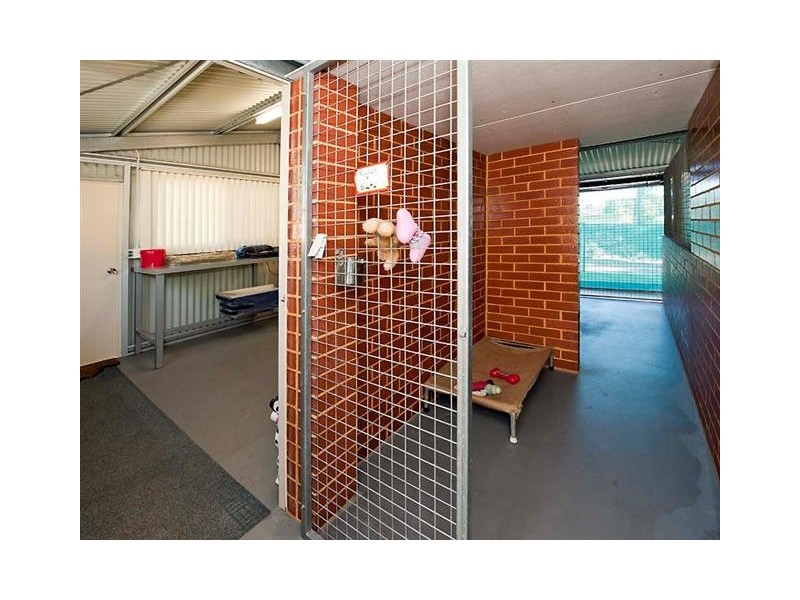 30 Battersea Road, Canning Vale WA 6155