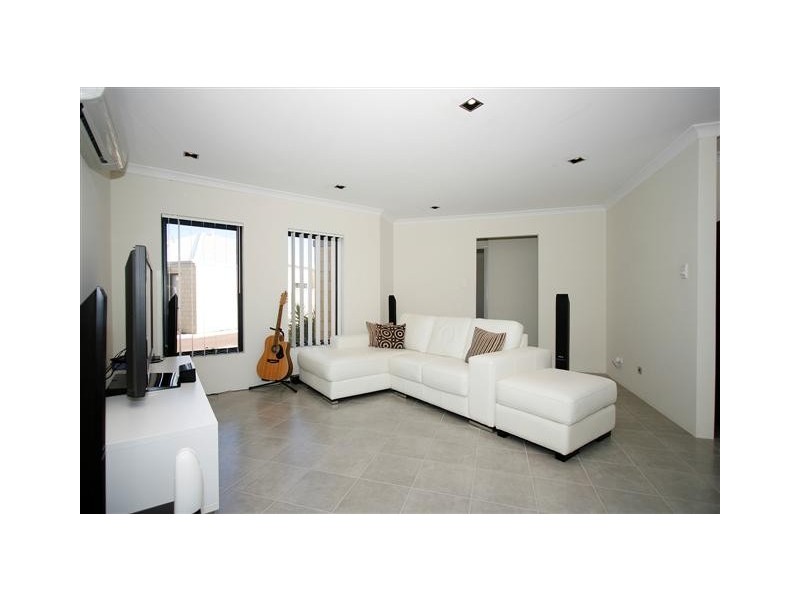 6A Abadan Road, Southern River WA 6110