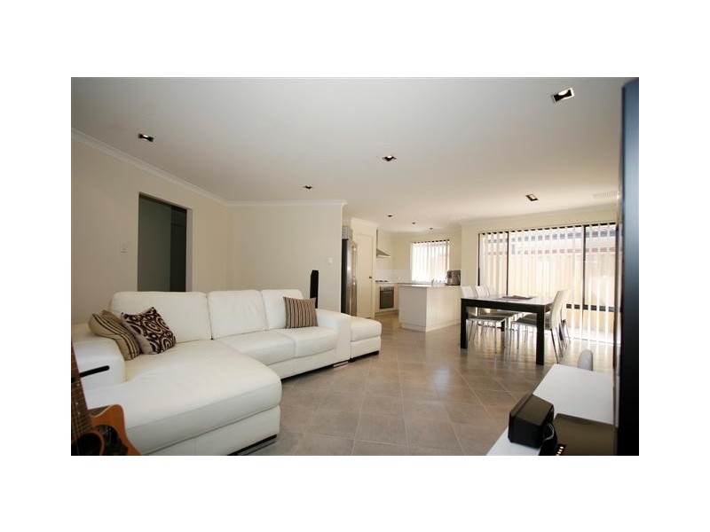 6A Abadan Road, Southern River WA 6110