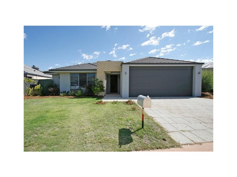 6 Stills Avenue, Harrisdale WA 6112